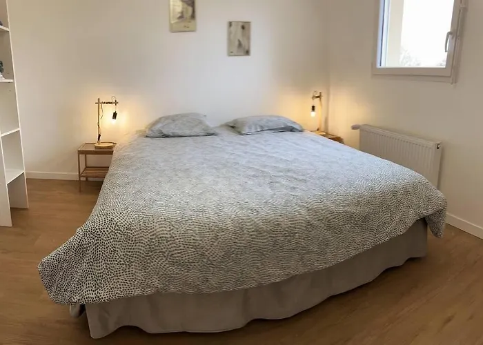 Maison Familiale Foret A Pied
